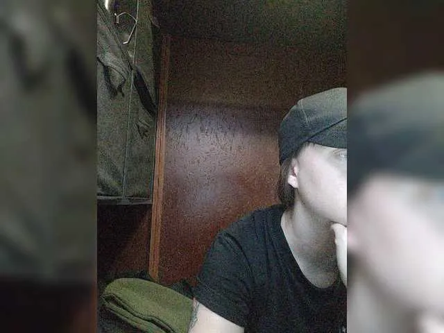 Live sex webcam photo for Borzova72 #272386017