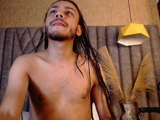 Live sex webcam photo for BossDominator #292032038