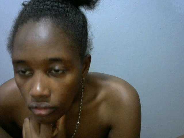 Live sex webcam photo for Bouncyass12 #277580799