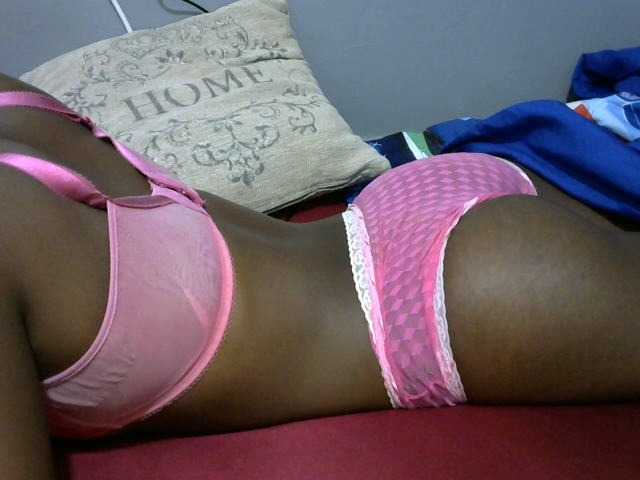 Live sex webcam photo for Bouncyass12 #277582113