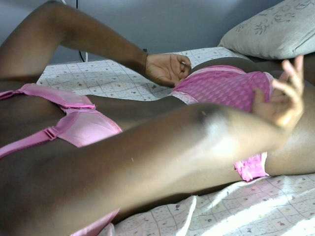 Live sex webcam photo for Bouncyass12 #277606380