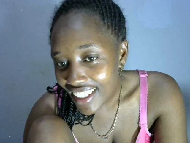 Live sex webcam photo for Bouncyass12 #277757803