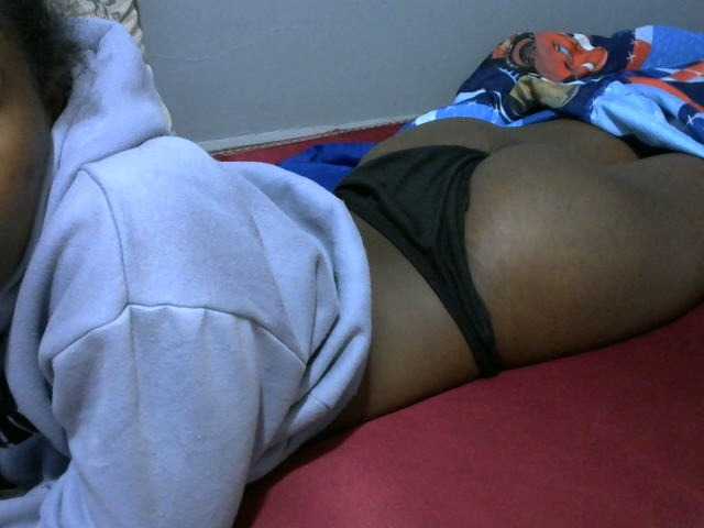 Live sex webcam photo for Bouncyass12 #277890828