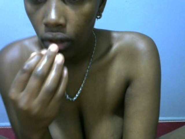 Live sex webcam photo for Bouncyass12 #277968275