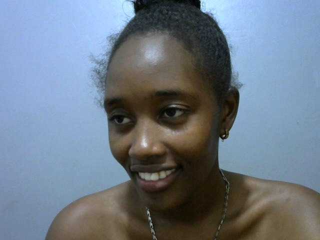 Live sex webcam photo for Bouncyass12 #277984081