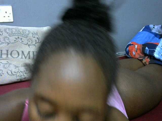 Live sex webcam photo for Bouncyass12 #277990423