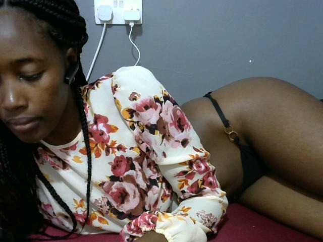 Live sex webcam photo for Bouncyass12 #278088129