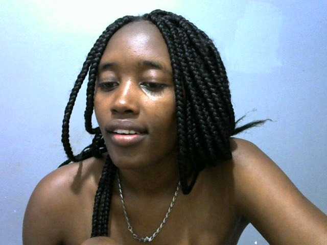 Live sex webcam photo for Bouncyass12 #278121958