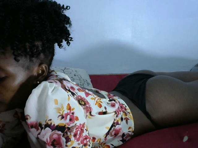 Live sex webcam photo for Bouncyass12 #283578059