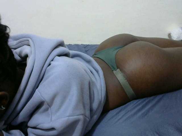 Live sex webcam photo for Bouncyass12 #290560379