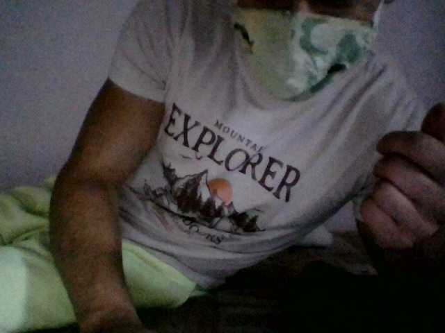 Live sex webcam photo for Boy11A #275951323