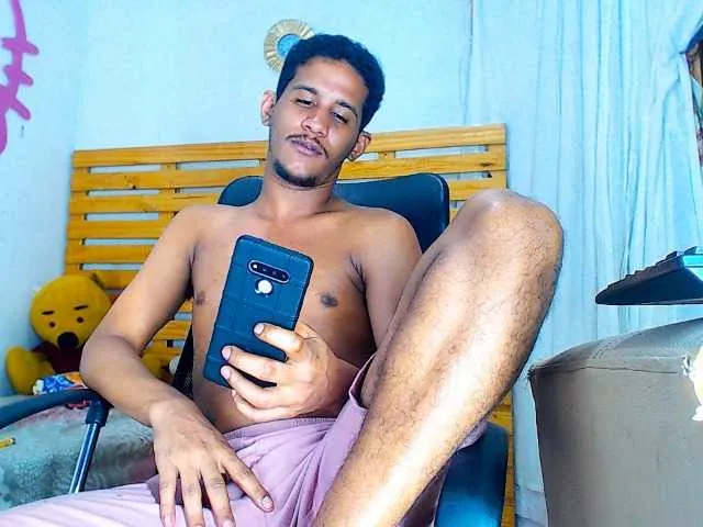 Live sex webcam photo for BoydirtyLatin #276487114