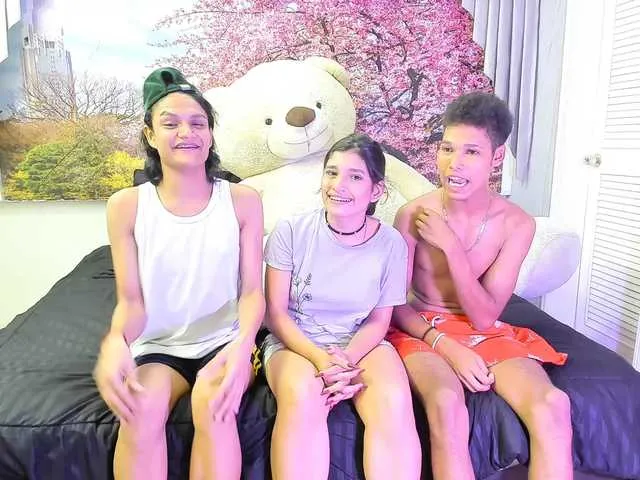 Live sex webcam photo for BoyswannaFuck #290297250