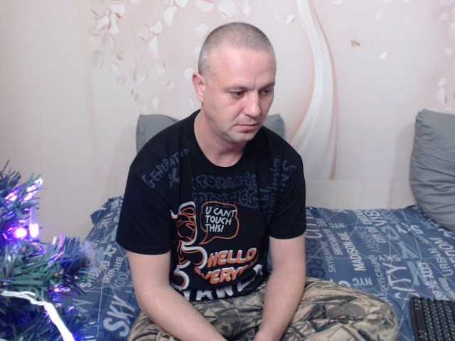 Live sex webcam photo for BradJoy #277017213