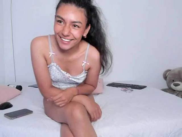 Live sex webcam photo for Brahim97 #293570342