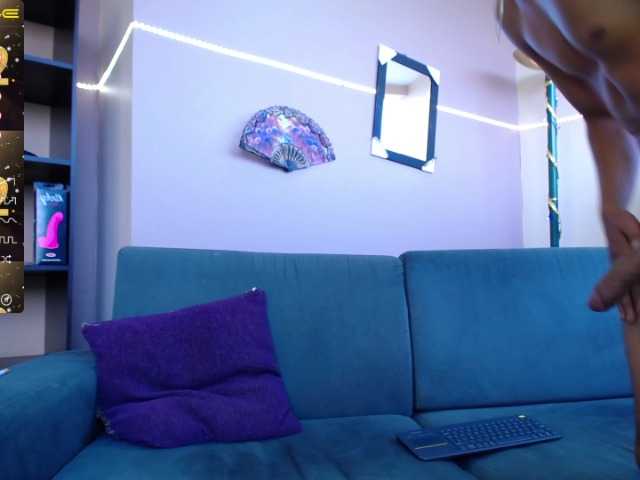 Live sex webcam photo for BrandandBrand #271910635