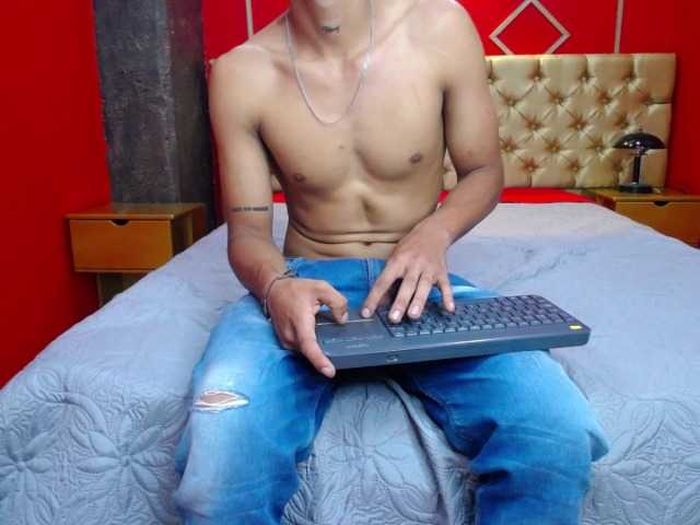 Live sex webcam photo for BrandandBrand #273486995