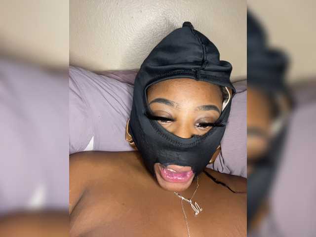 Live sex webcam photo for BratBrat605 #273858481