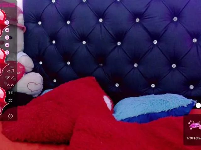 Live sex webcam photo for Brenda-7 #274261794