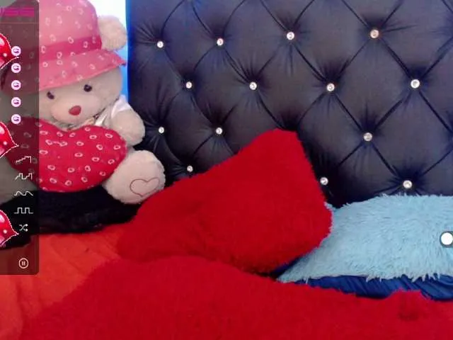 Live sex webcam photo for Brenda-7 #274272807