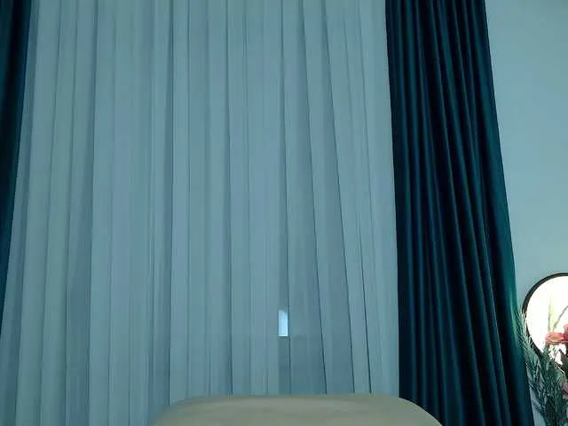 Live sex webcam photo for Brenda-M00n #291449019