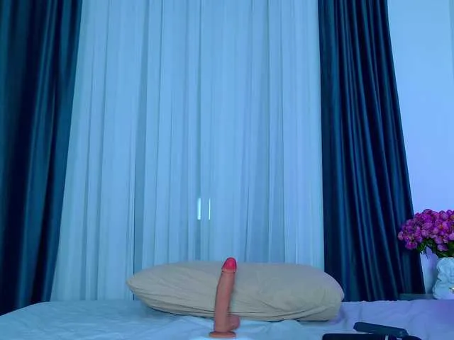 Live sex webcam photo for Brenda-M00n #291943094