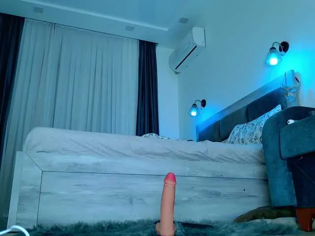 Live sex webcam photo for Brenda-M00n #292457045