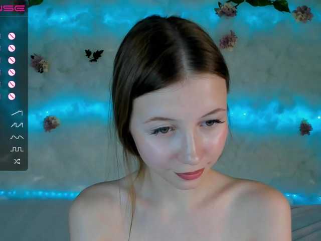 Live sex webcam photo for BrendaPrice #274566821