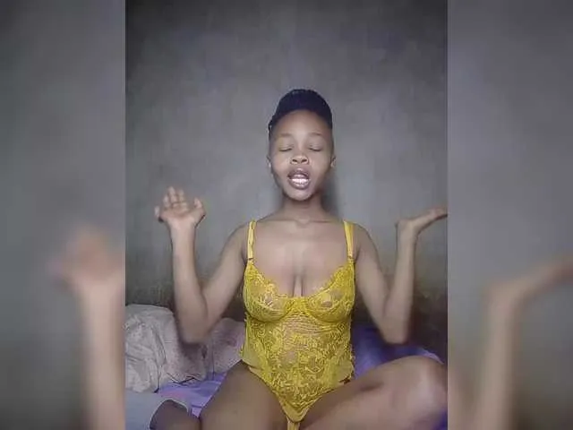 Live sex webcam photo for Brendah #291356832