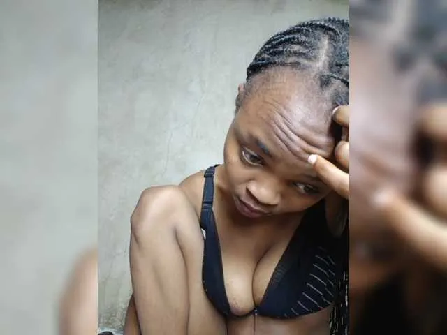 Live sex webcam photo for Brendah #291496281