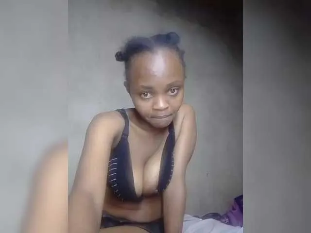 Live sex webcam photo for Brendah #291531257