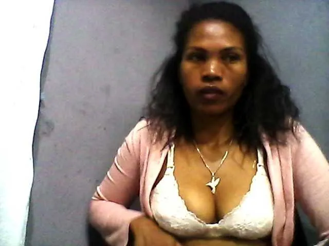 Live sex webcam photo for Brendamims1 #276048180