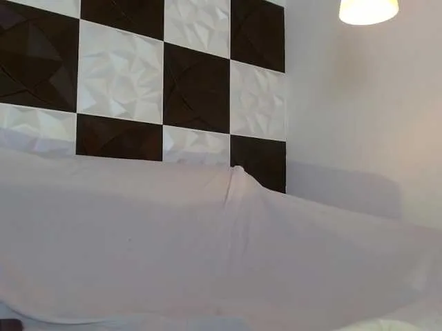 Live sex webcam photo for BrianMalonee #290903718