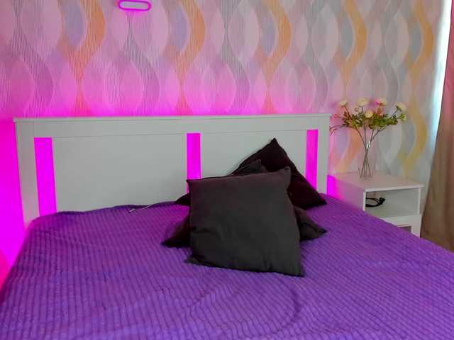 Live sex webcam photo for BrianaSolo #274101769