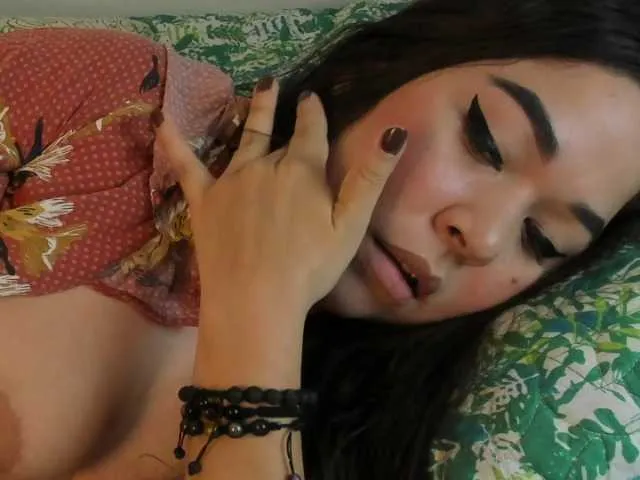 Live sex webcam photo for Brianna20 #290675203