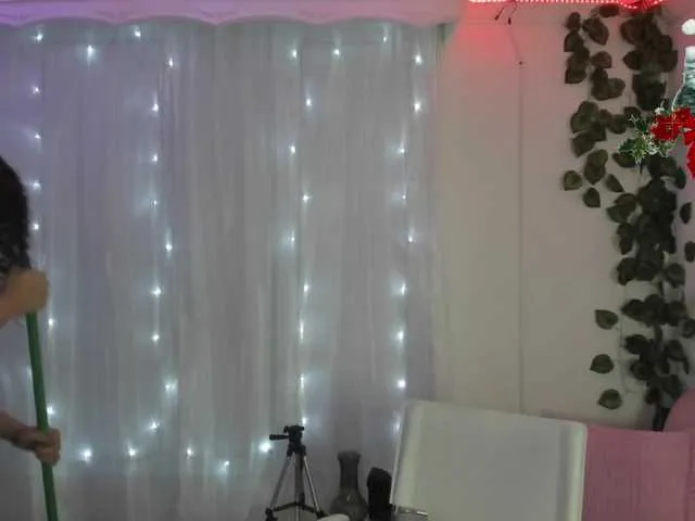 Live sex webcam photo for BriannaGirl #271704283