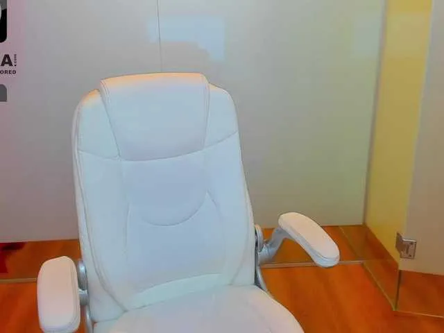 Live sex webcam photo for BriannaLust #273144469