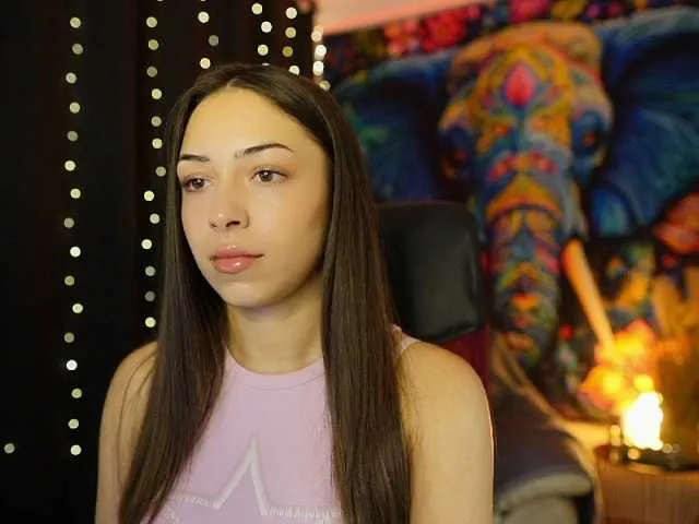 Live sex webcam photo for BriarRose18 #290125372