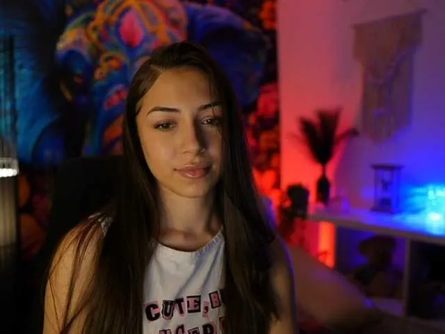 Live sex webcam photo for BriarRose18 #290355042