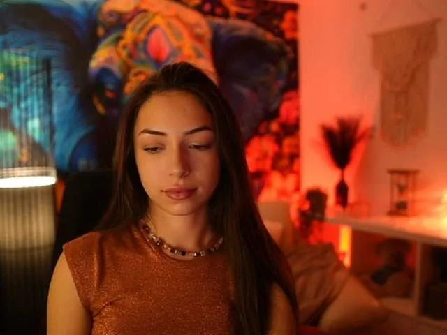 Live sex webcam photo for BriarRose18 #290416458