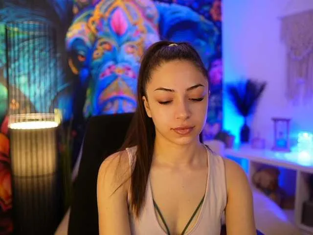 Live sex webcam photo for BriarRose18 #290805949