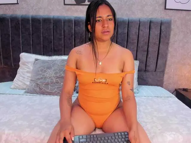 Live sex webcam photo for Brie-bella #277808800