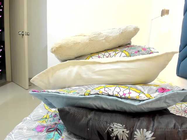 Live sex webcam photo for Briggitte- #272998885