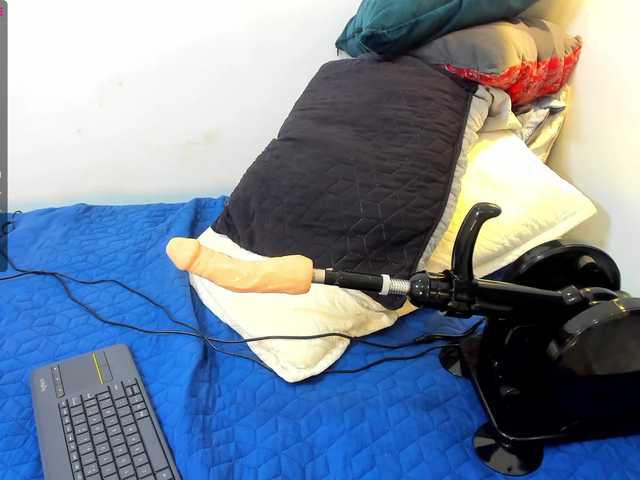 Live sex webcam photo for Briggitte- #273252105