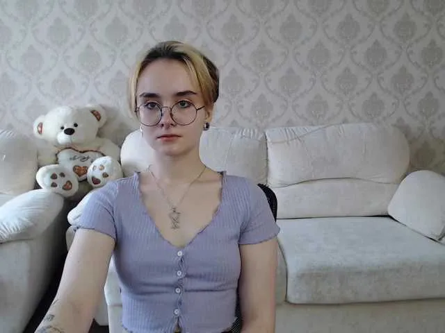 Live sex webcam photo for BrightKitty #273039716