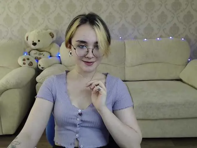 Live sex webcam photo for BrightKitty #273313532