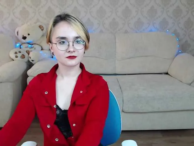 Live sex webcam photo for BrightKitty #273381609