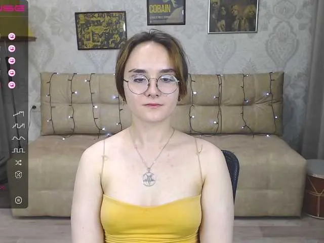 Live sex webcam photo for BrightKitty #273691248