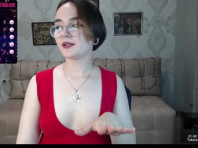 Live sex webcam photo for BrightKitty #273767380