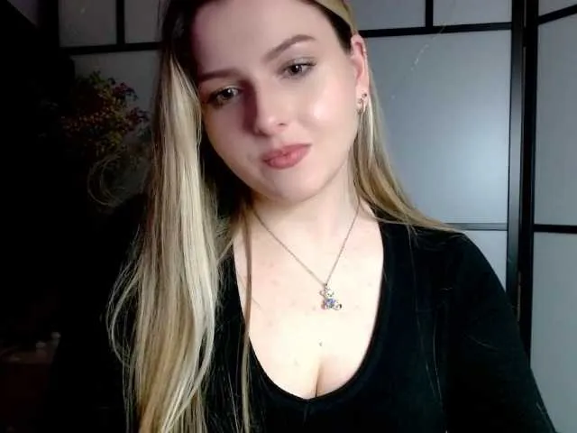 Live sex webcam photo for BritneyBlond #290551064